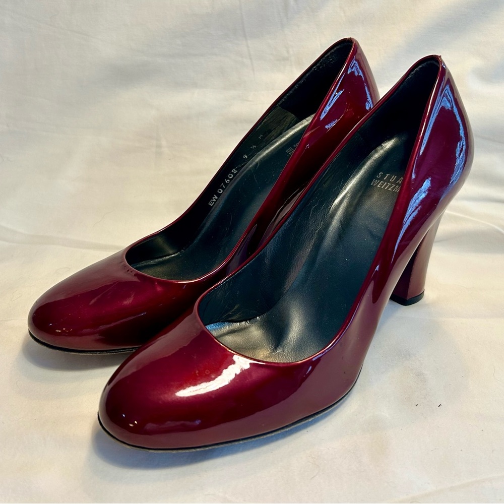 Stunning Stuart Weitzman Ruby, Patent Leather Hee… - image 3
